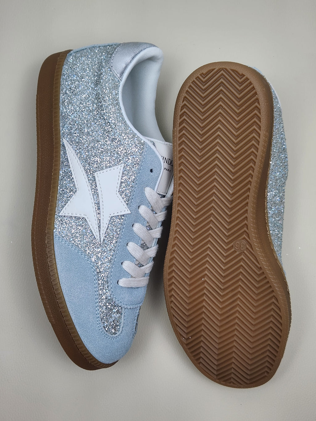 Baskets Paillettes Argent & Suédine Bleu Ciel Modèle Malo